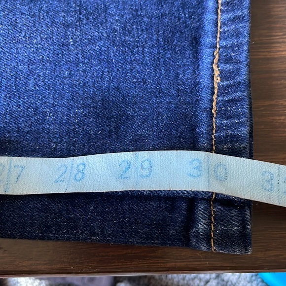 🎉HP🎉Levi’s low rise bootcut Jeans - Picture 10 of 10
